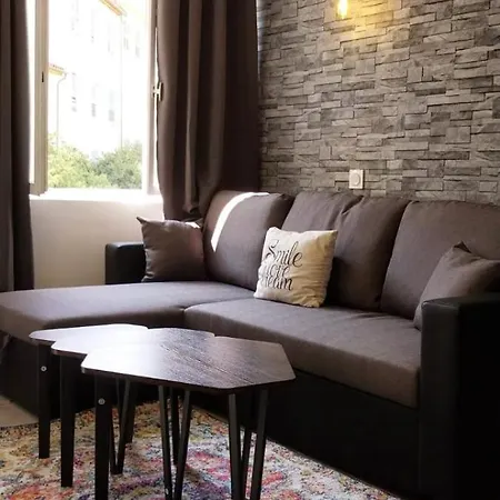 Cosy T2 Au Centre Historique De La Apartment Toulon